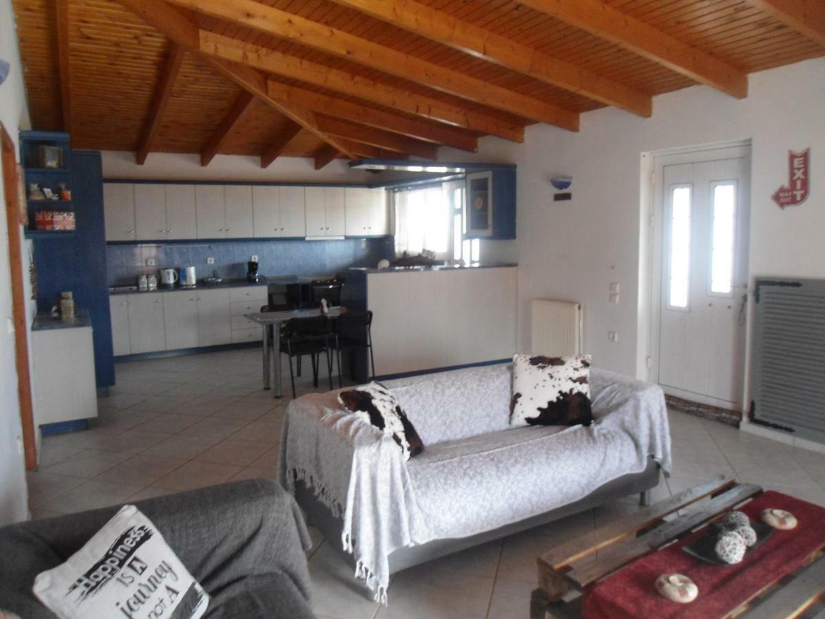 Sunny Apartment 15 Min From Airport And Sea Artemida  Luaran gambar