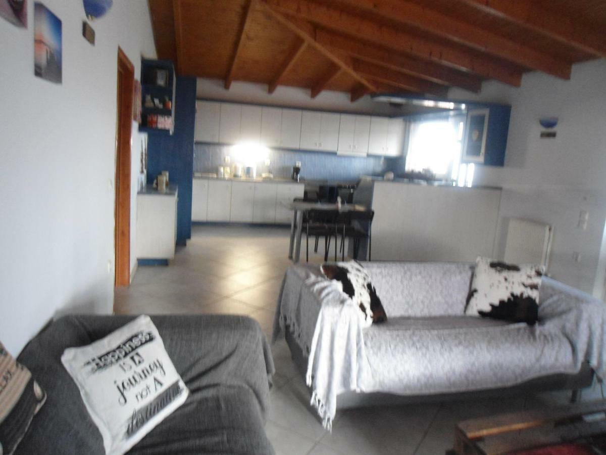 Sunny Apartment 15 Min From Airport And Sea Artemida  Luaran gambar